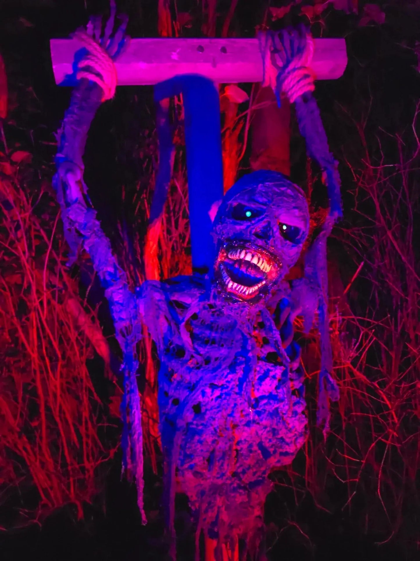 Deranged Corpse - Halloween Decoration